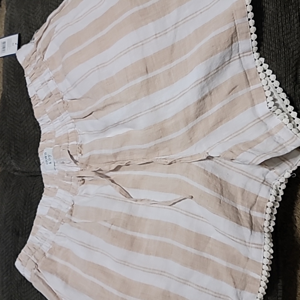 Women shorts